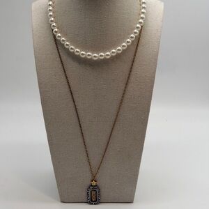 Elegant Pearl and Gold Necklace Set